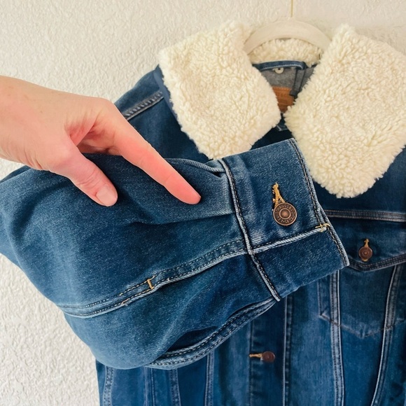 Levi's Baby Bubble Trucker Jacket NWT - Picture 11 of 15